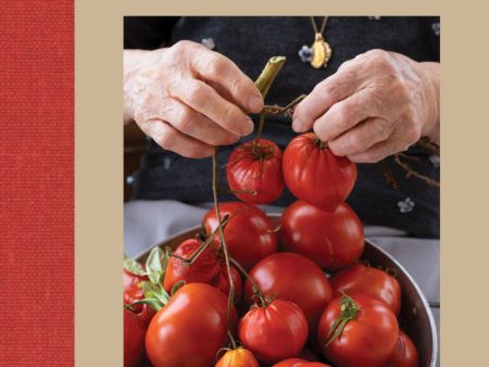 (*NEW ARRIVAL*) (Italian) Staszewski, Dimitri & Madelyn Wigle. Heart-Shaped Tomatoes: Stories of Italian Cooking with Nonna Elda Online Sale